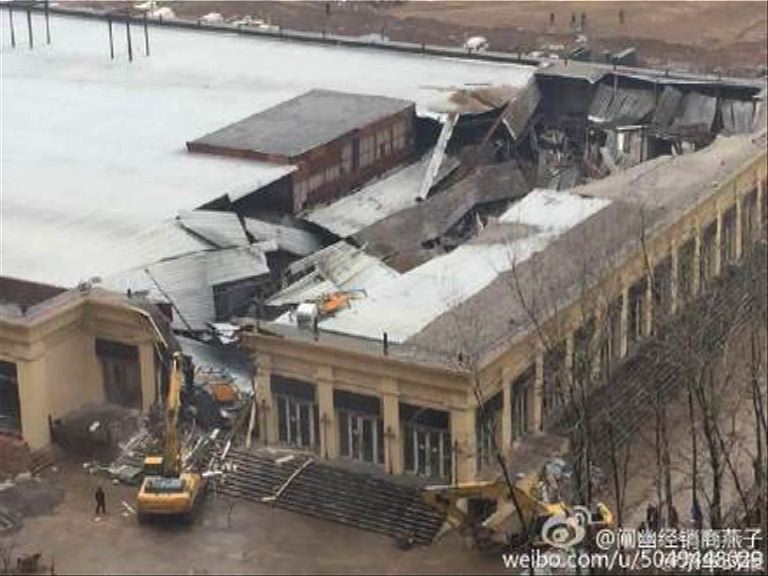 北京朝陽建材市場倒塌有人傷