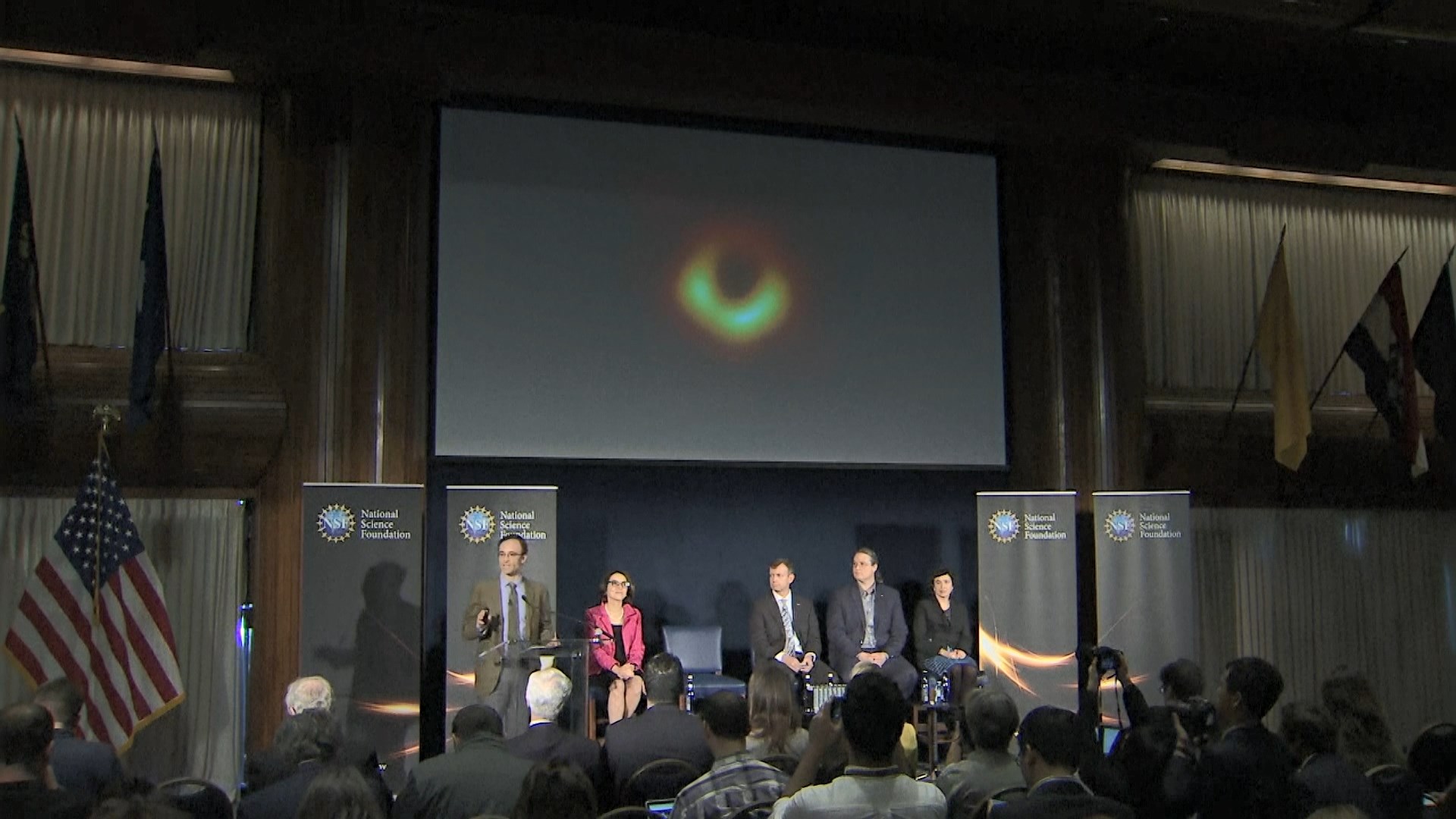 黑洞照片印證了愛因斯坦廣義相對論