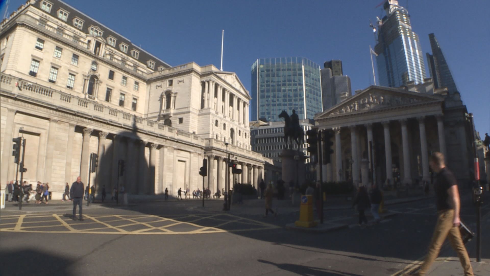 英倫銀行維持利率和買債規不變