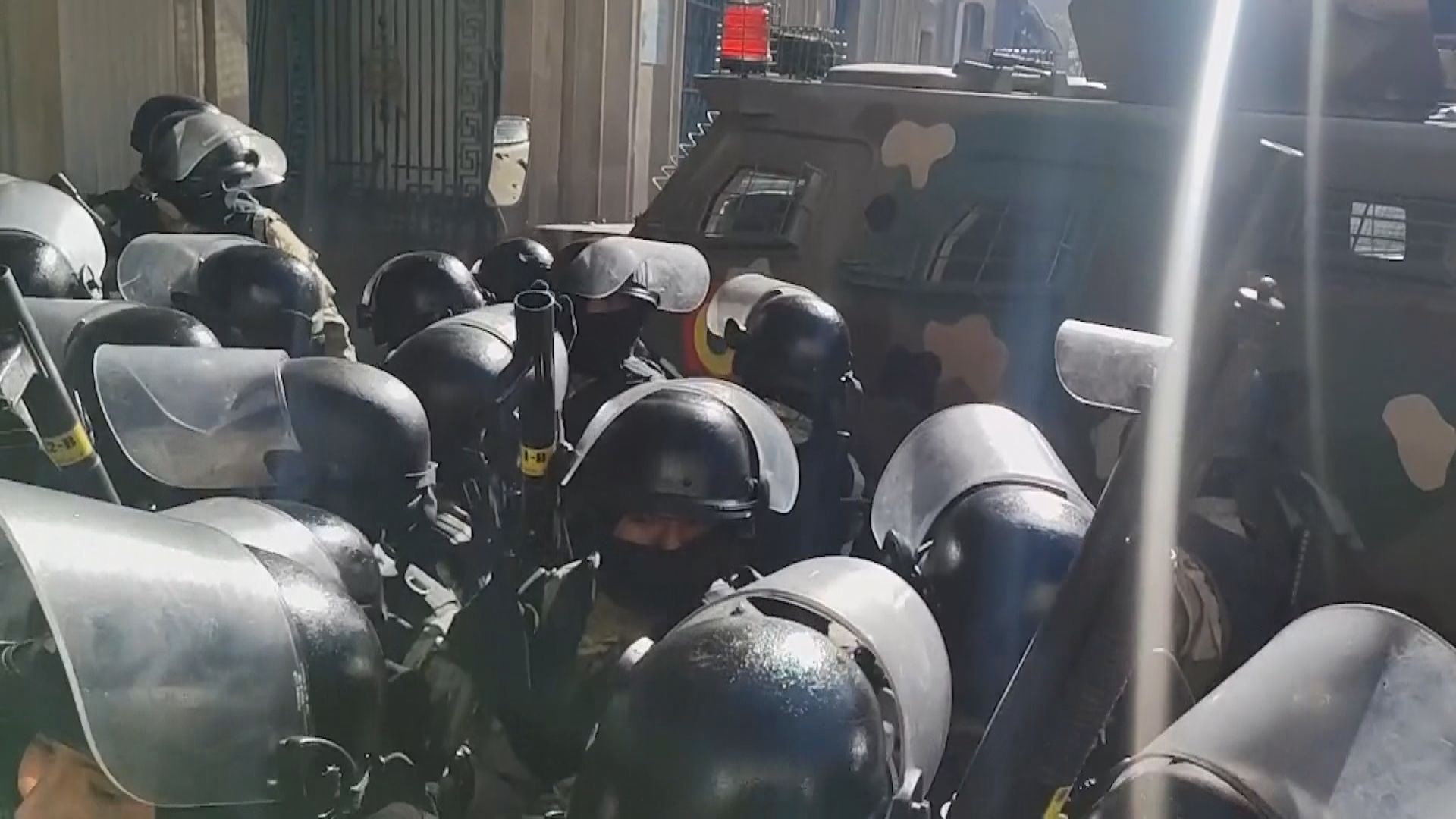 玻利維亞發生企圖政變 前陸軍總司令蘇尼加被捕
