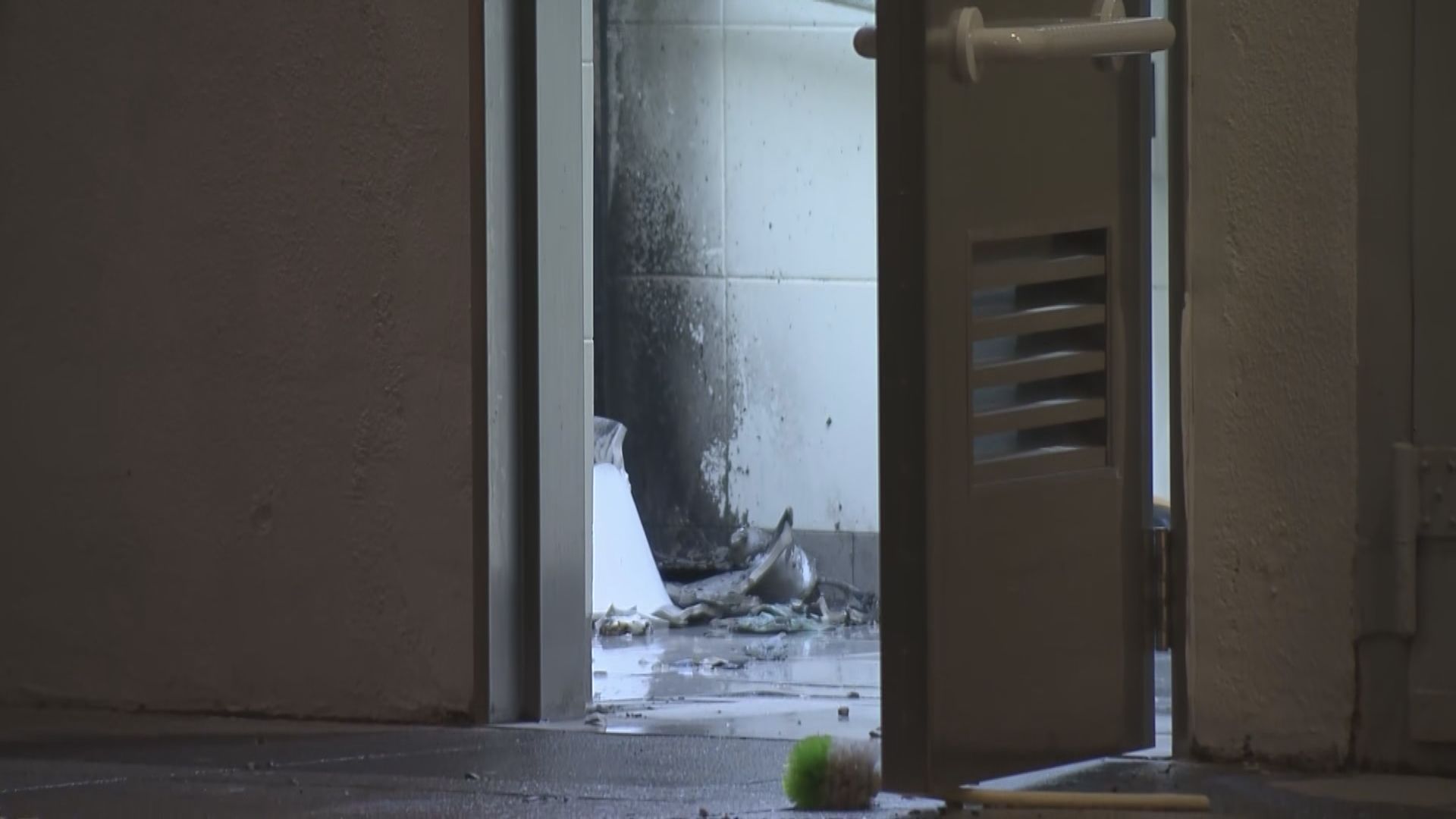 荔枝角一個傷殘人士廁所懷疑被炸毀