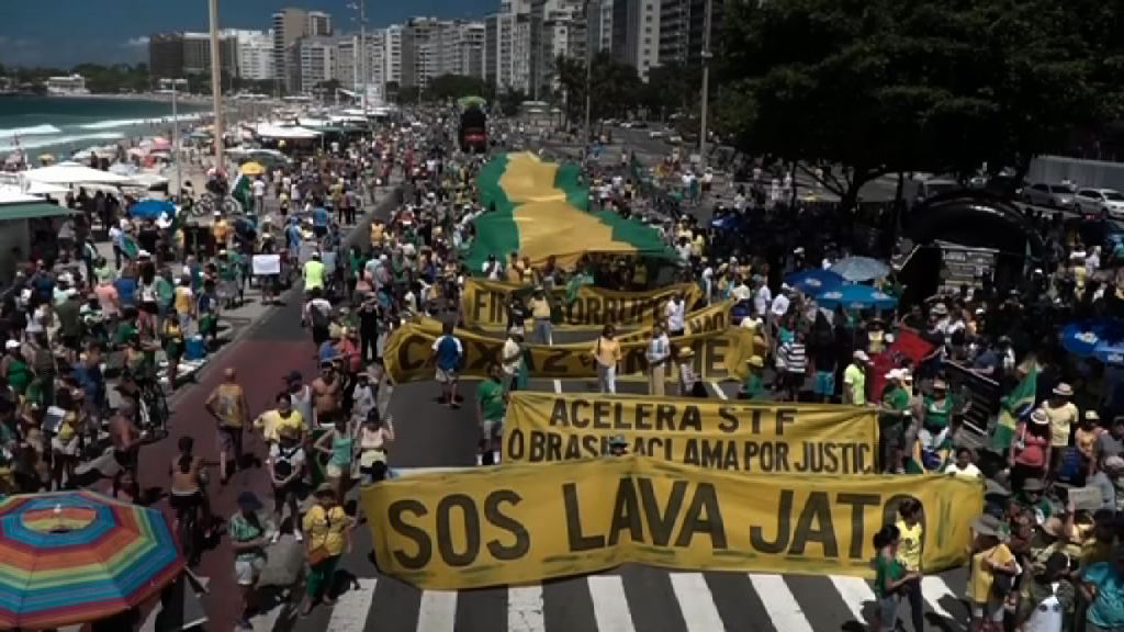 巴西多個城市反貪腐示威要求總統下台