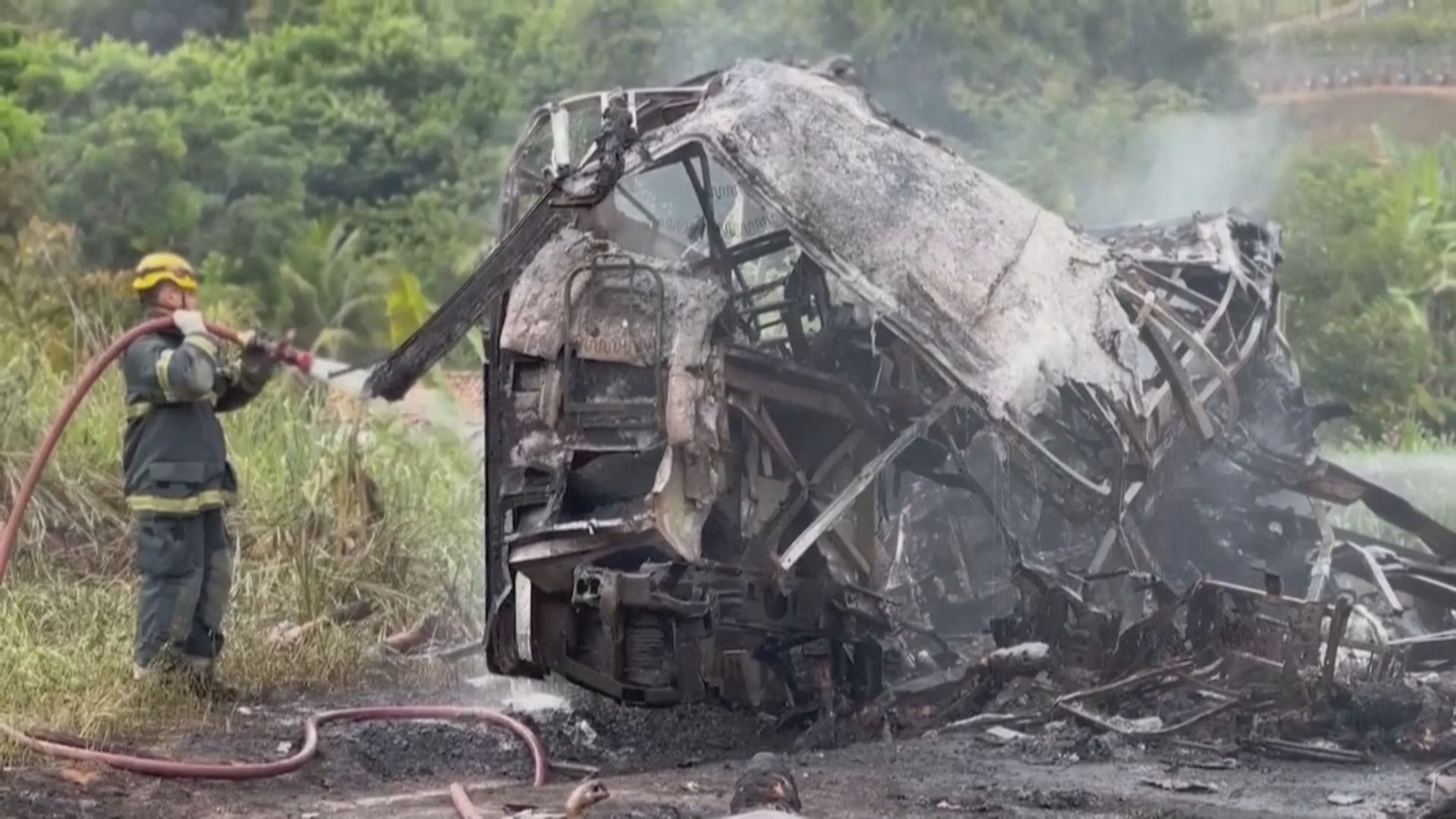 巴西發生嚴重車禍　至少38人死亡