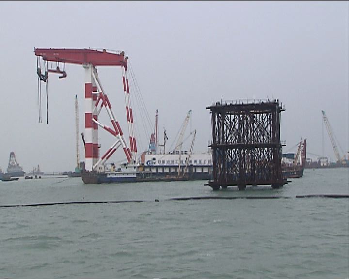 
港珠澳大橋工程費超支54億元