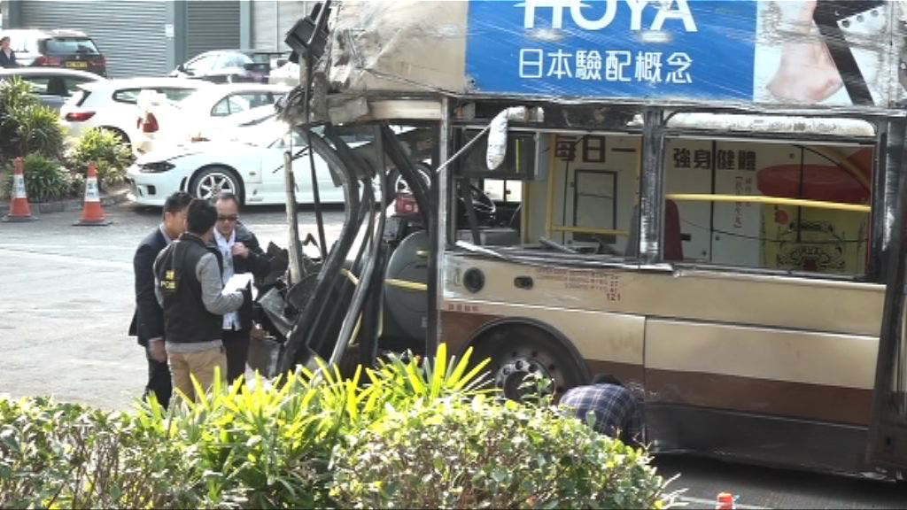 大埔公路巴士意外　警方到車輛檢驗中心調查