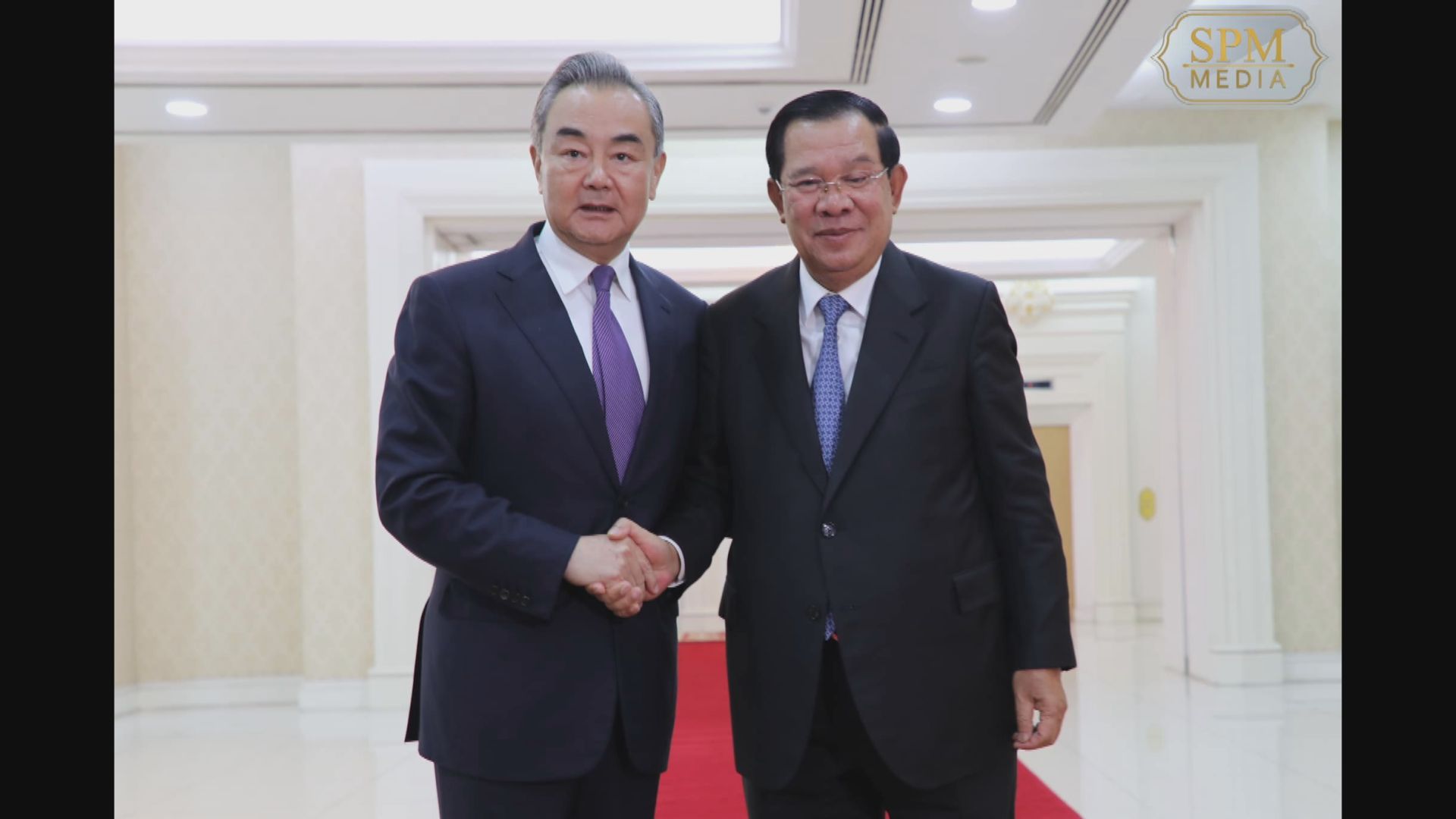 王毅訪問柬埔寨金邊 指願與新政府共建新時代中柬命運共同體