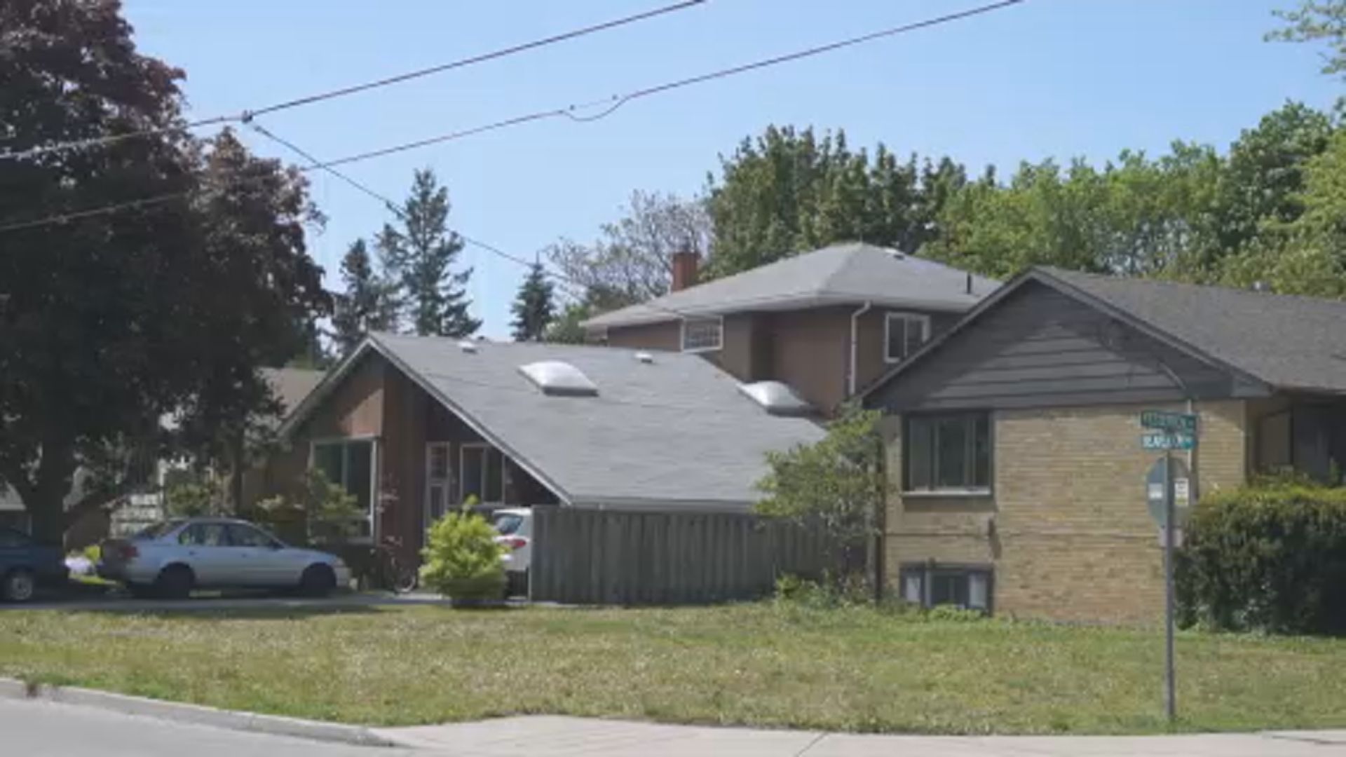 加拿大兩年內禁外國人購買住宅物業　移民和有居留權除外