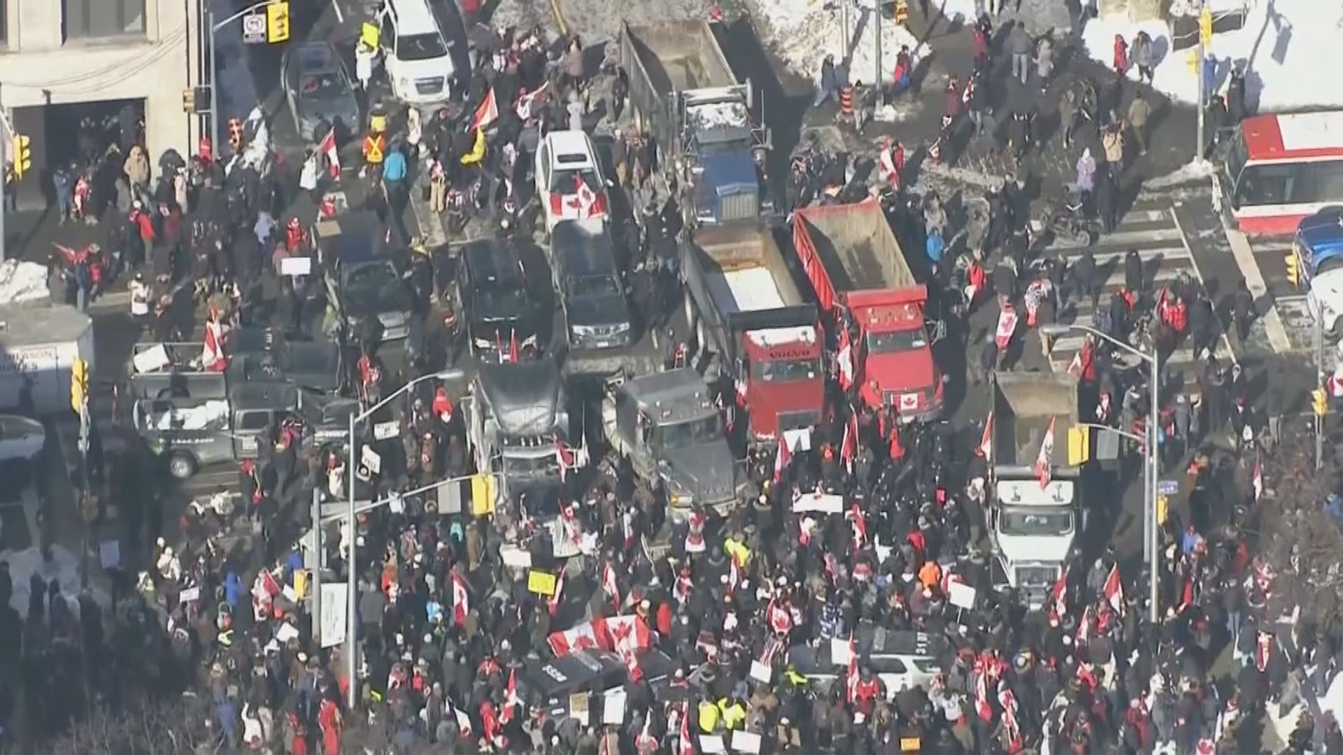 加拿大多地示威持續　渥太華宣布進入緊急狀態