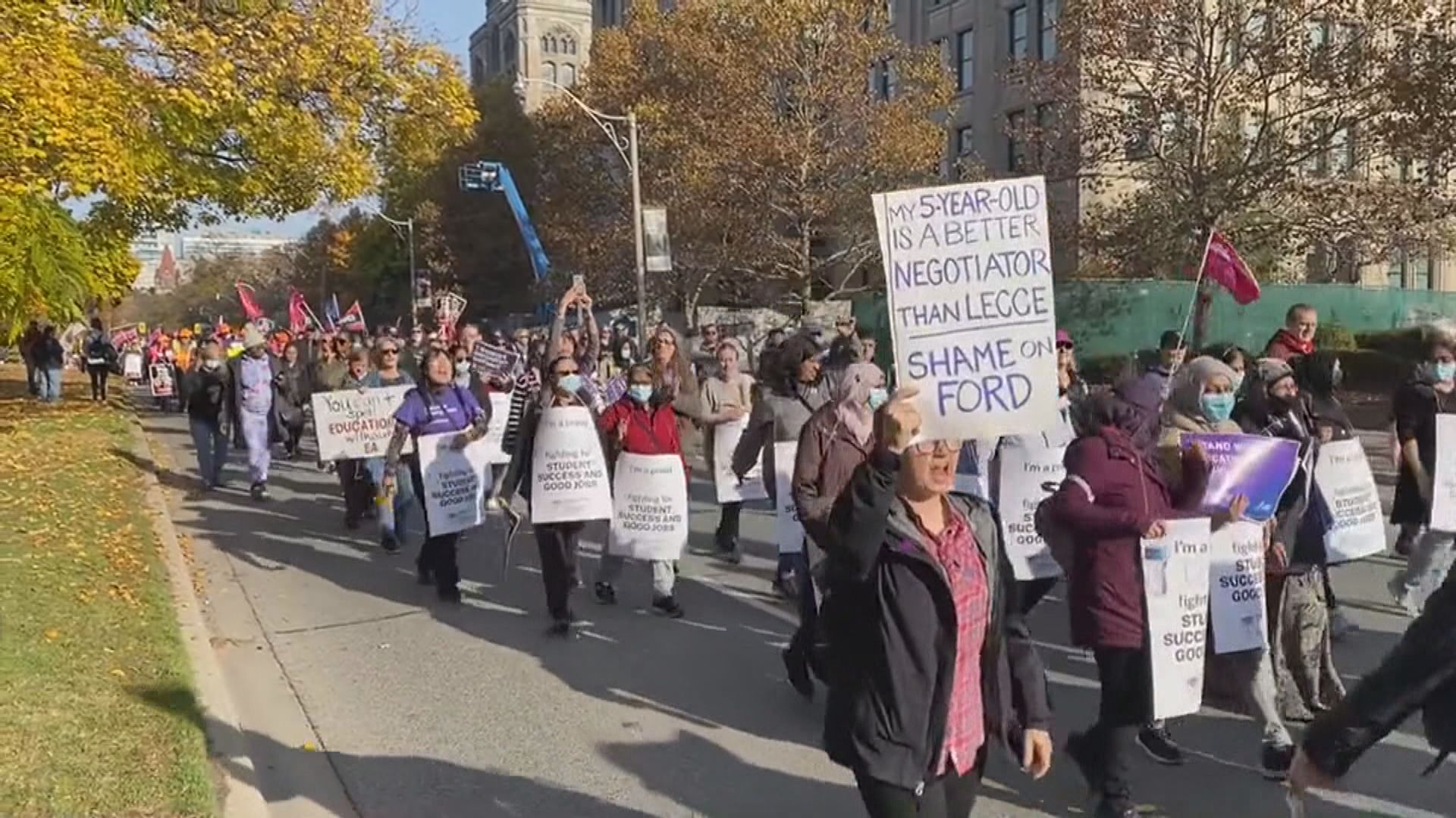 加拿大安大略省教育工作者罷工導致停課