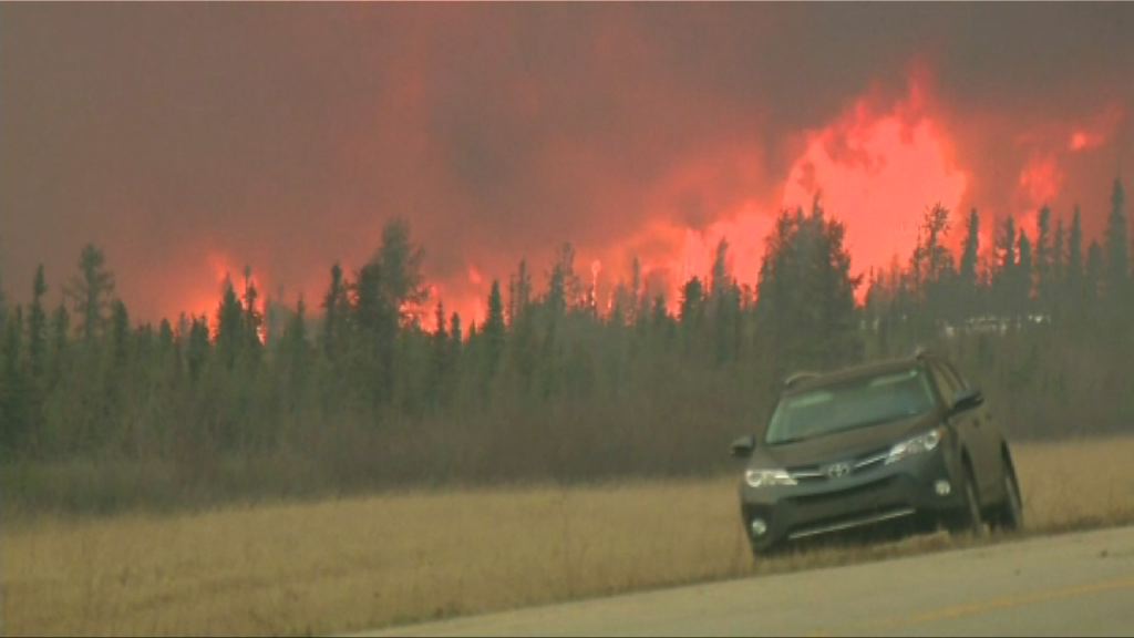 加拿大山火火場面積增至逾十萬公頃