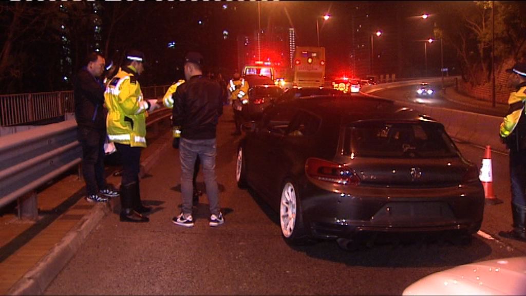 警香港仔截六車涉非法賽車