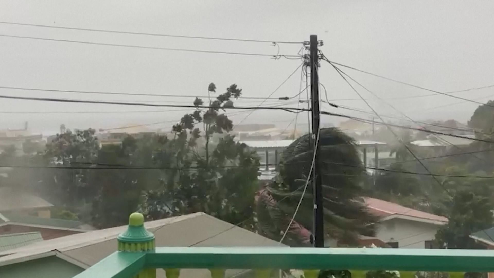 四級颶風貝麗爾於格林納達登陸 料續向墨西哥灣移動