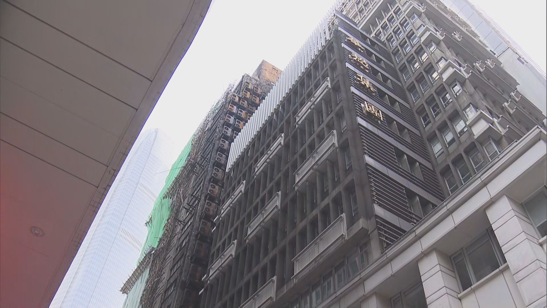 中環華懋大廈三級火　四人留醫兩人危殆(何嘉駿報道)