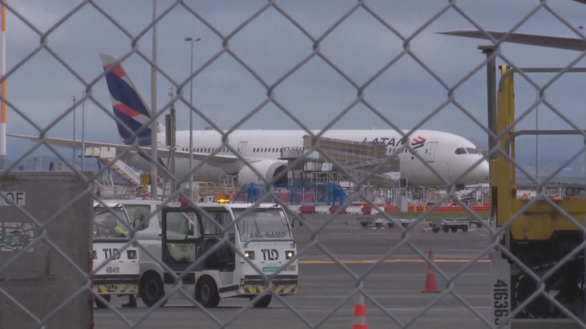 智利南美航空客機搖晃事故部分乘客返抵智利