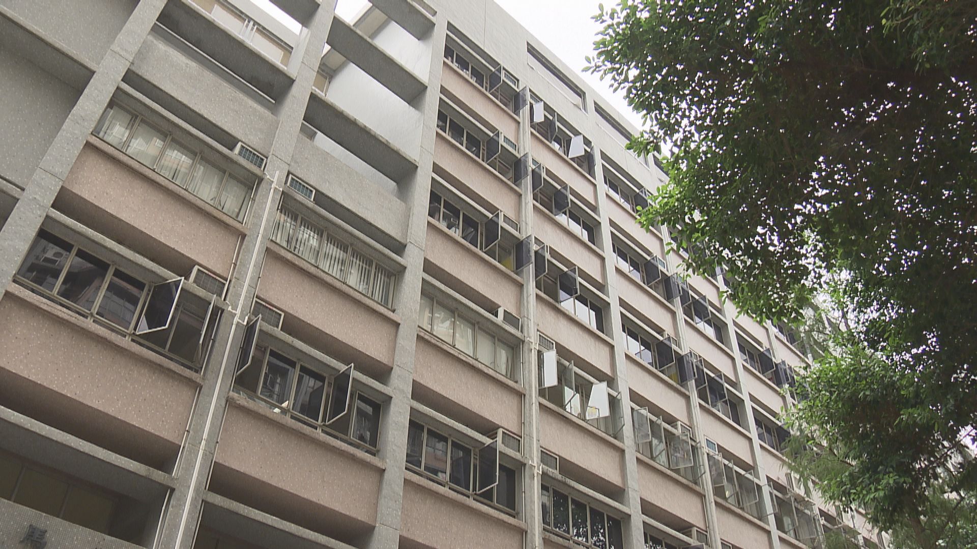 流感｜開學至今451宗學校爆發　衞生防護中心指疫情嚴峻(湯偉圓報道)