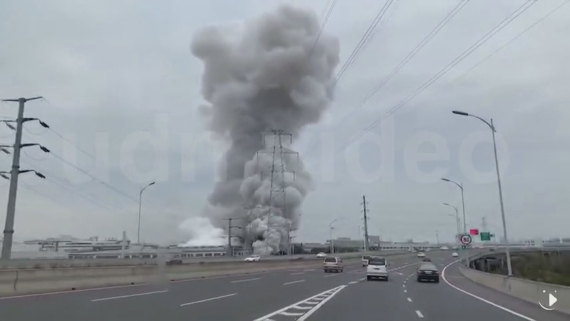 江蘇昆山台資廠房發生燃爆致7死多傷