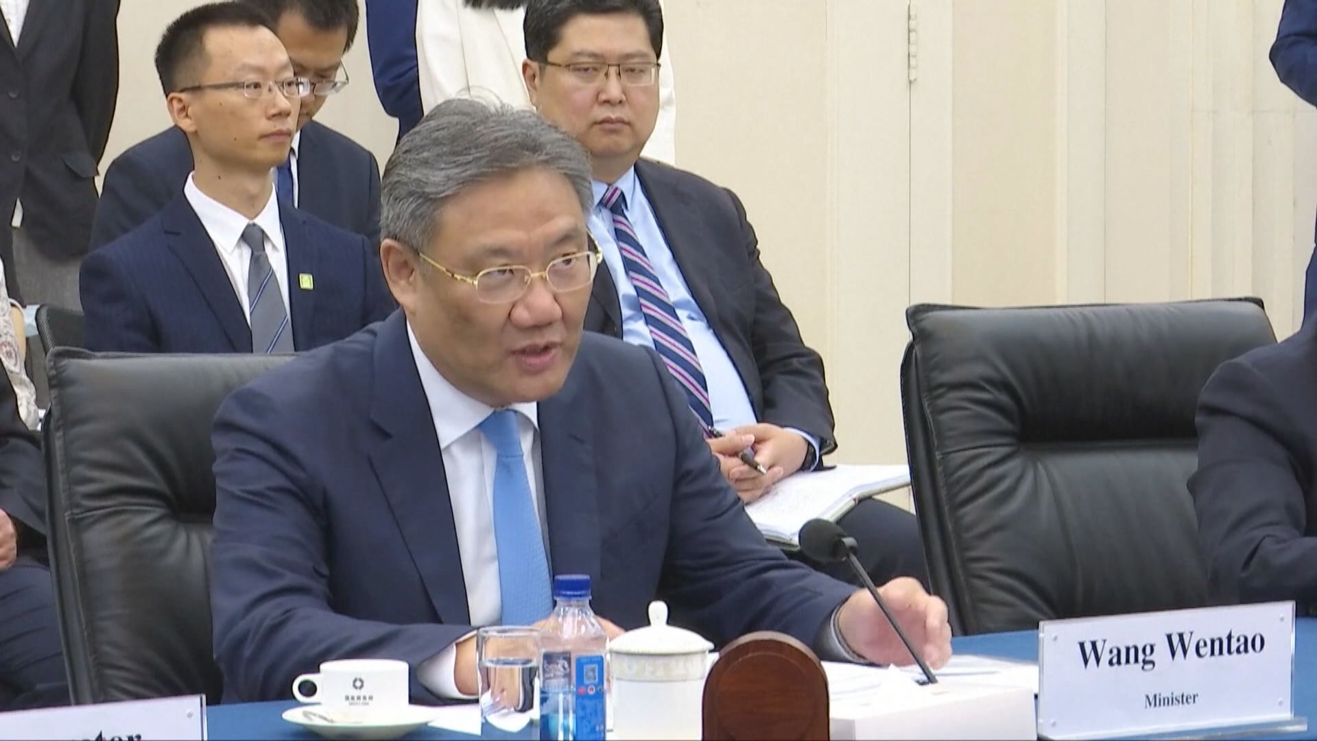 王文濤說將與美國加強對話 為兩國企業提供穩定預期