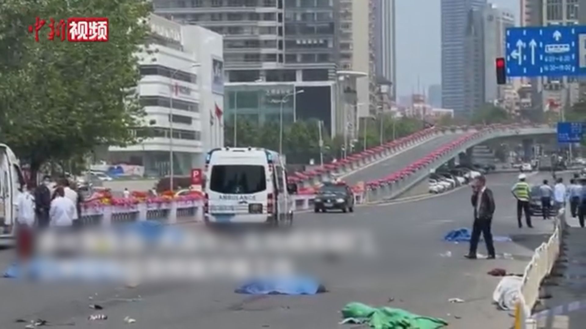 遼寧大連私家車撞人群釀4死3傷