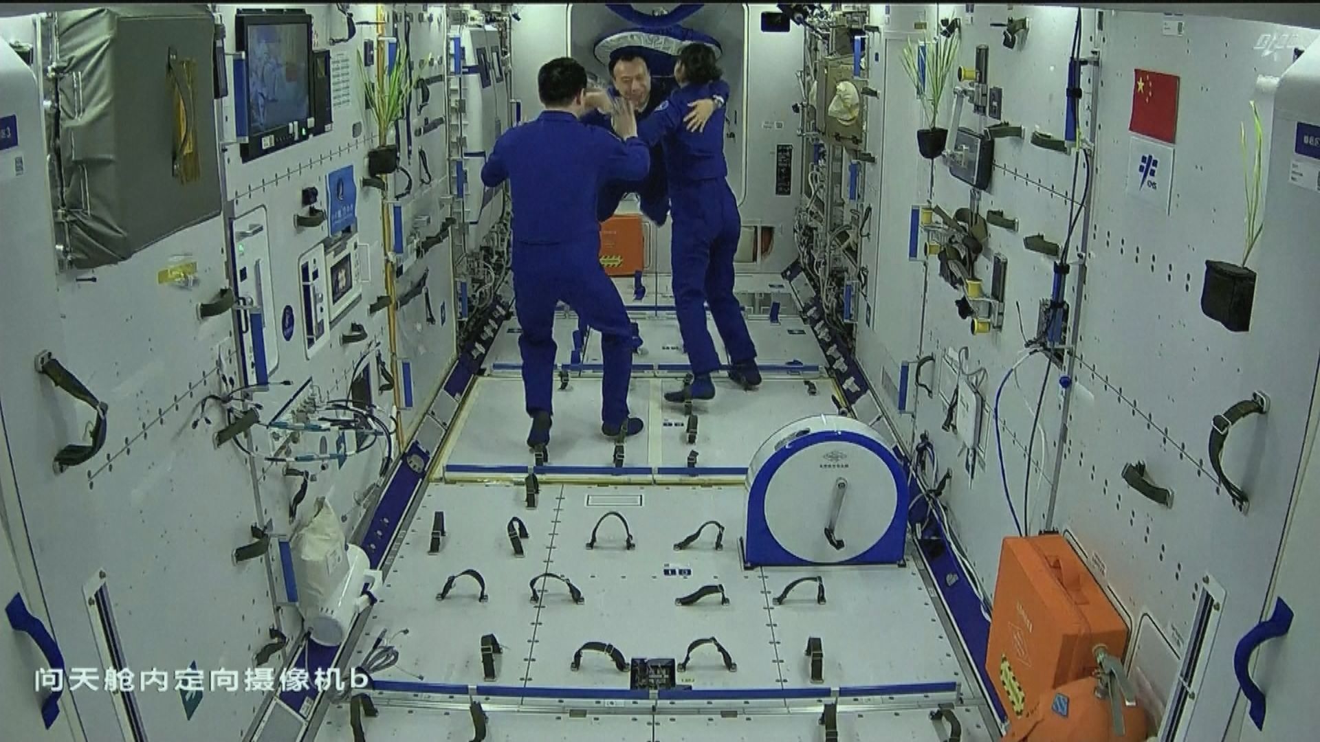 神舟十五號太空人進入中國太空站