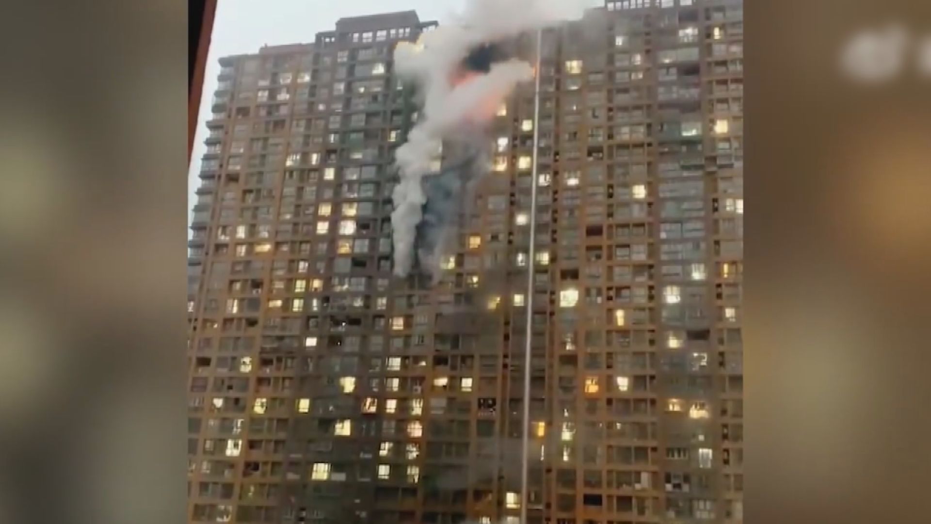 南京大廈火災15死 當局指停泊電動單車處起火引發
