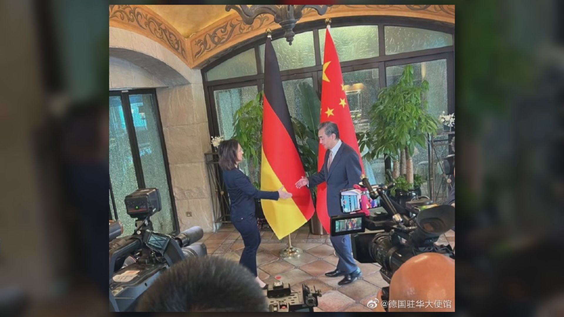 王毅會晤德國外長　稱希望並相信德國支持中國統一大業