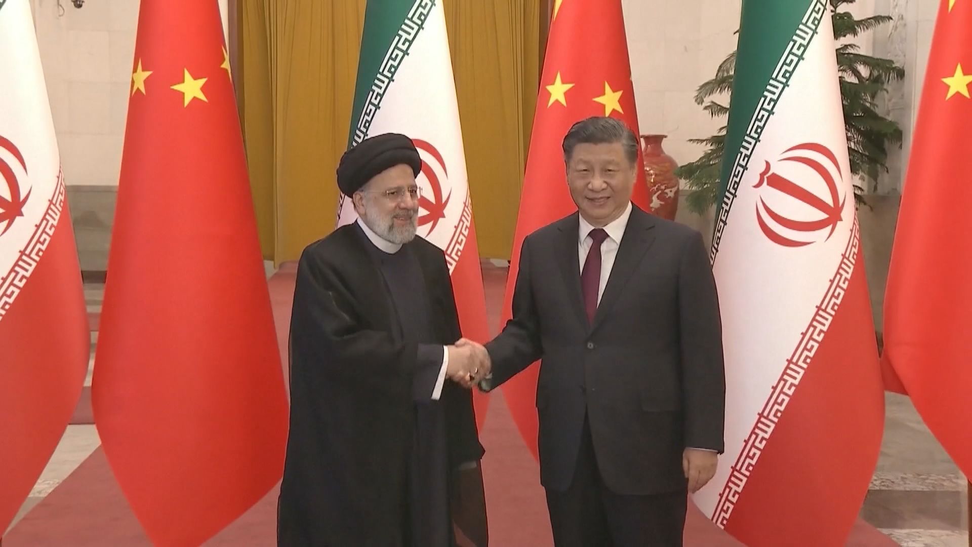 習近平接見伊朗總統萊希　簽署多項合作協議