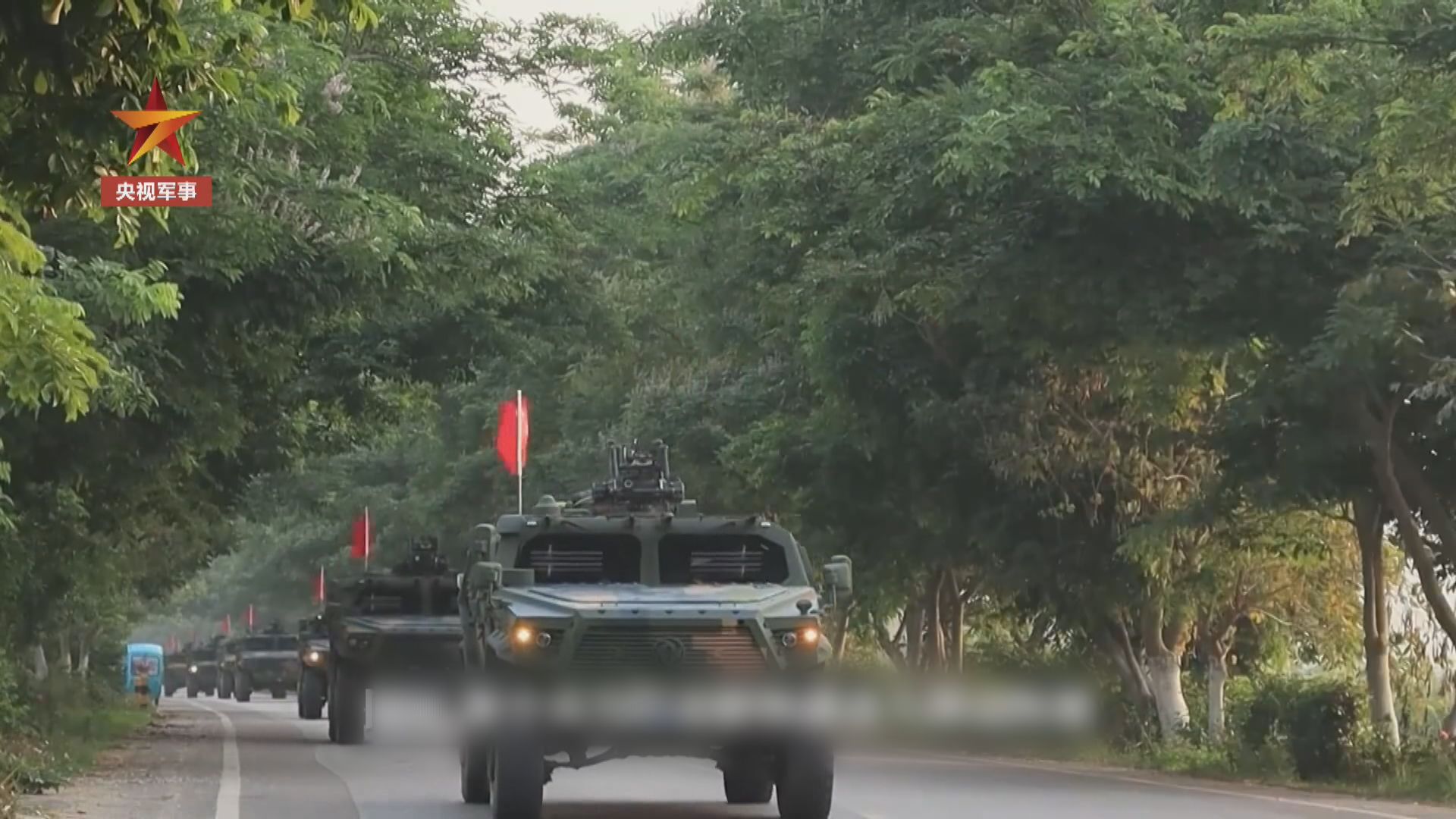 解放軍在中緬邊境地區實兵實彈演習