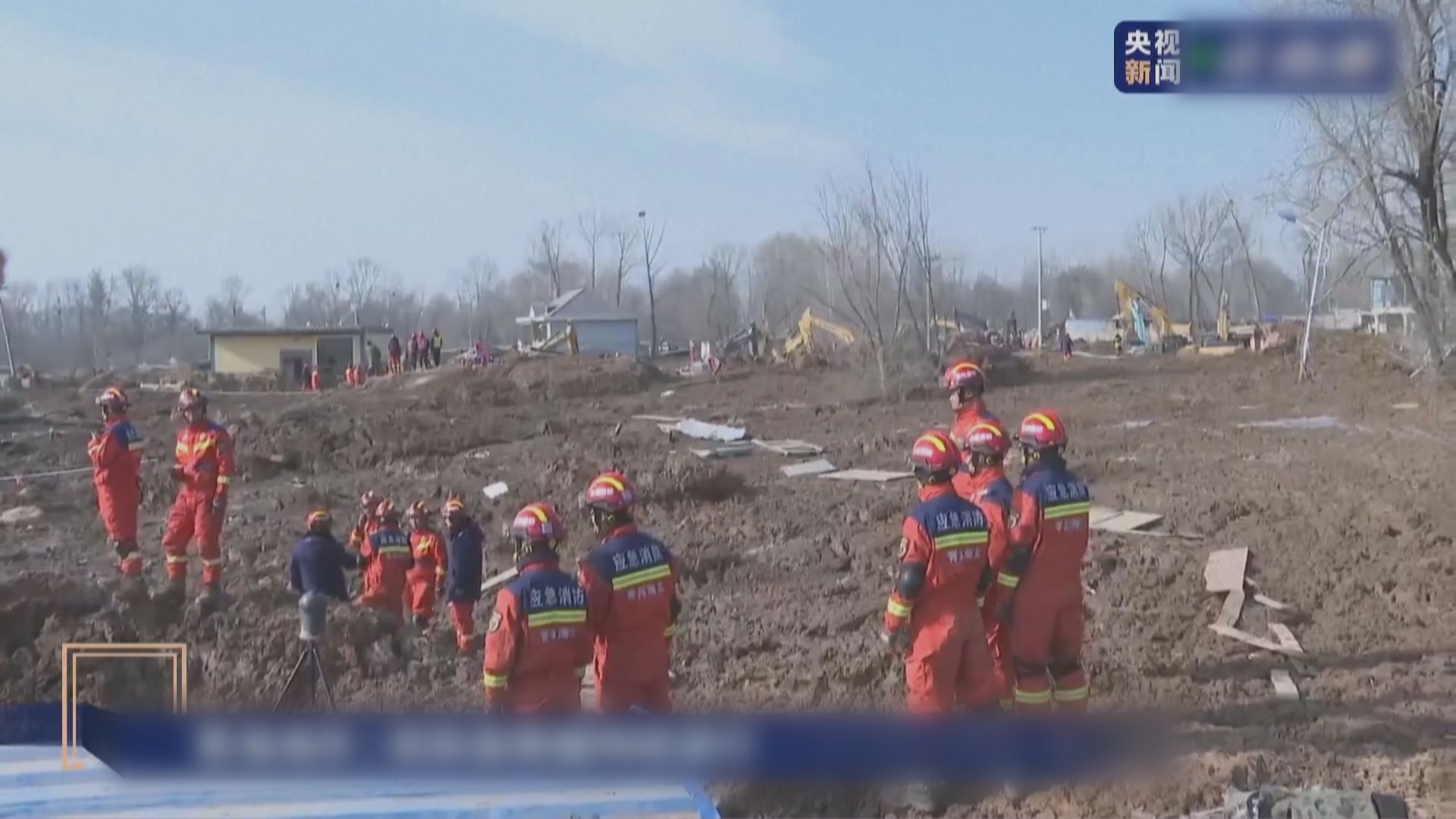甘肅地震增至137人亡 救援人員於災區徒手挖掘搜索失蹤者