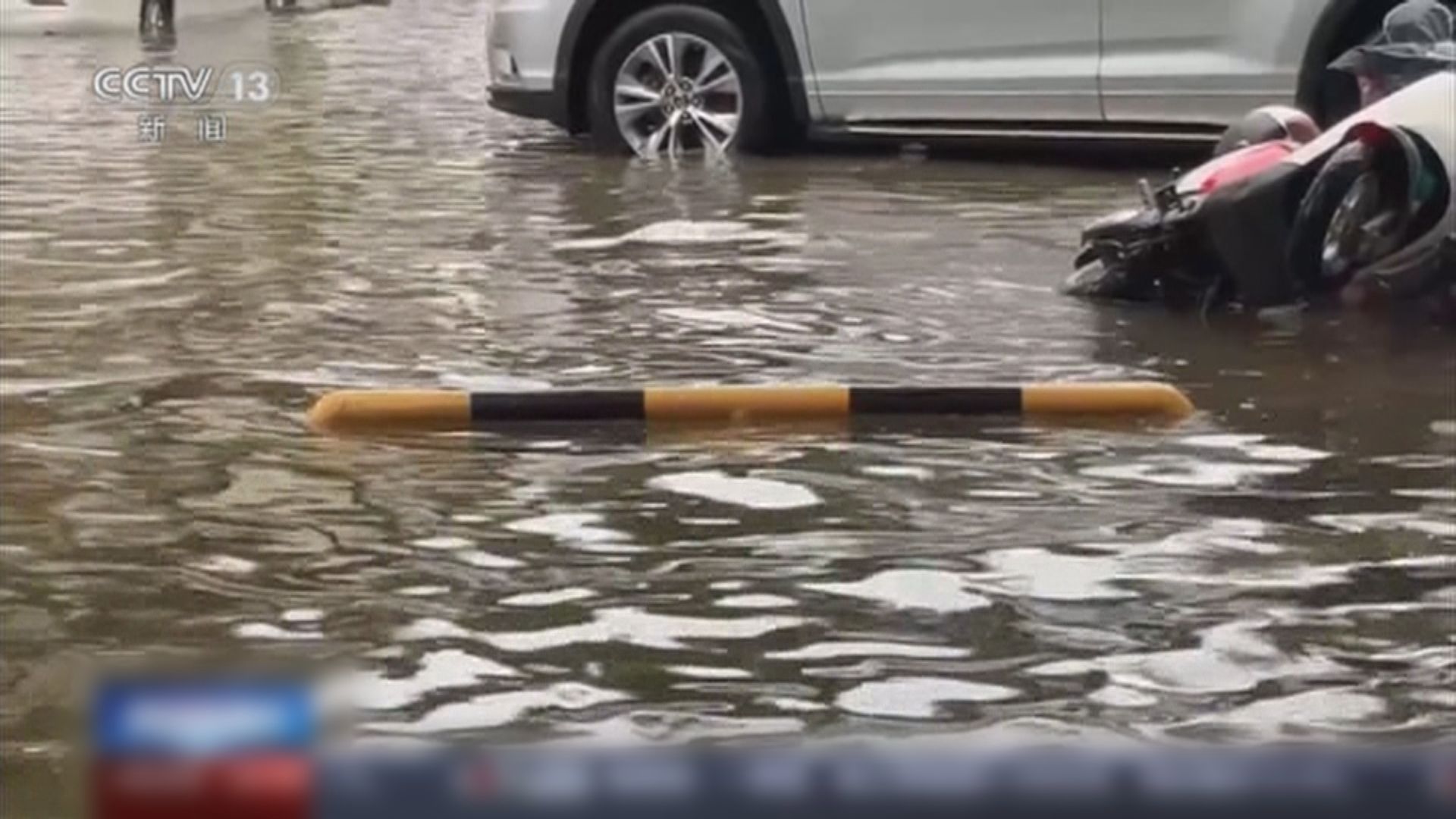 深圳多處大雨 全市進入暴雨防禦狀態