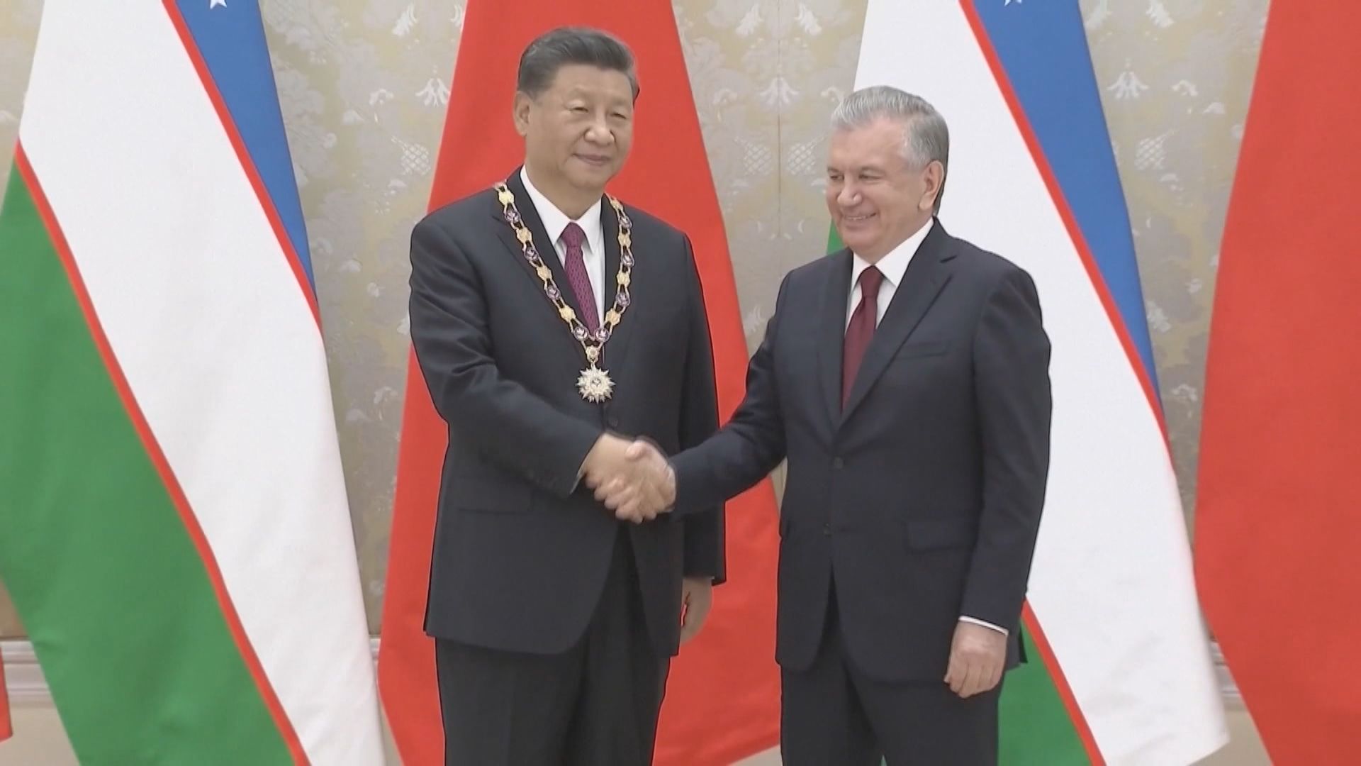 習近平與烏茲別克總統會面　強調反對外部勢力干涉內政