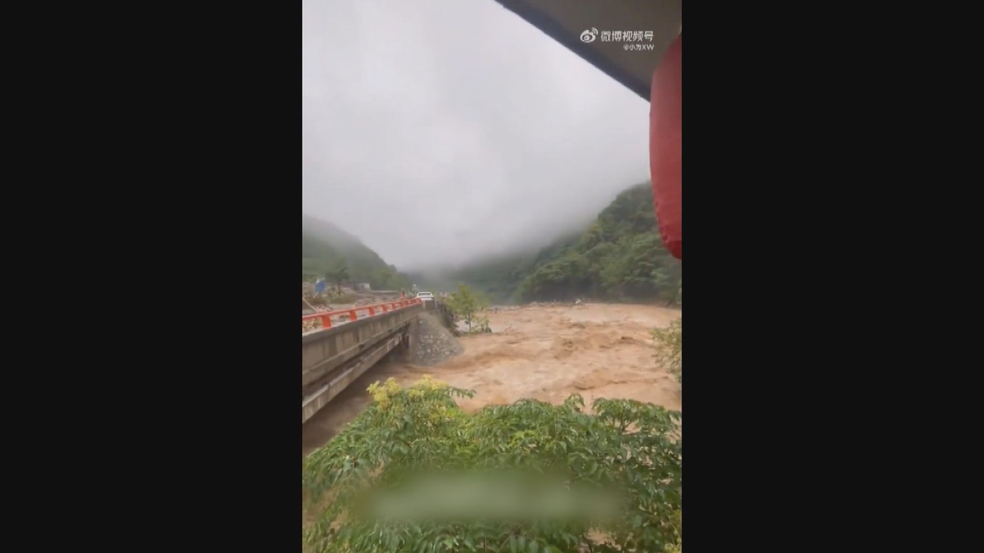 內地多地強降雨持續 西安泥石流造成2死16人失蹤