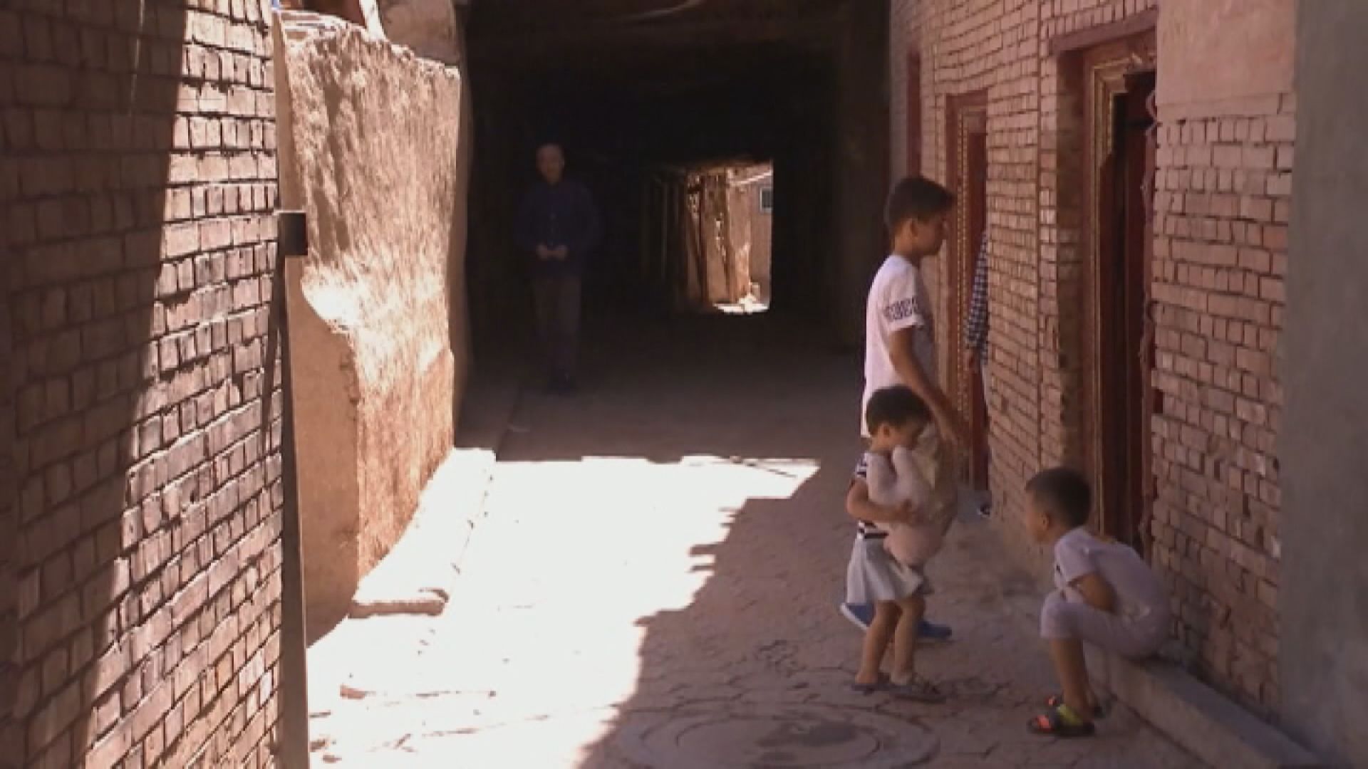 中方否認新疆維族兒童長期與父母分開