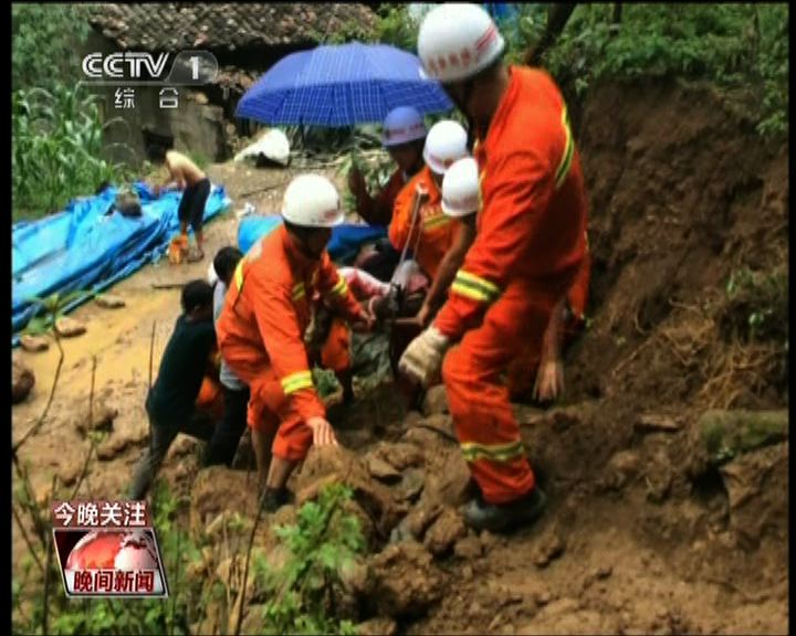 
雲南地震 當局挖洩洪槽緩堰塞湖壓力