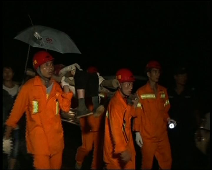 
雲南6.5級地震近400人死 震央損毀嚴重