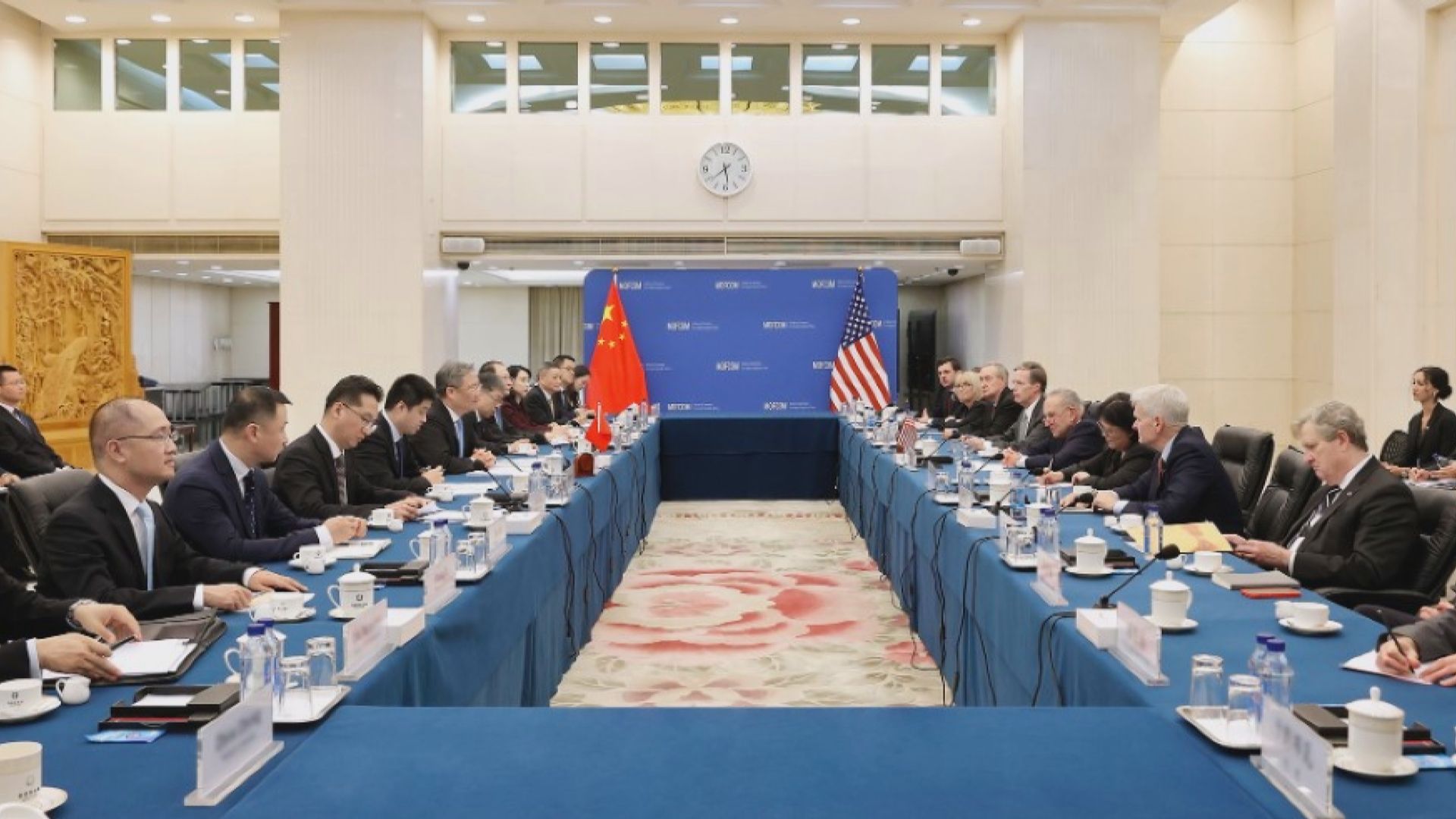 商務部長王文濤會晤美國參議院代表團