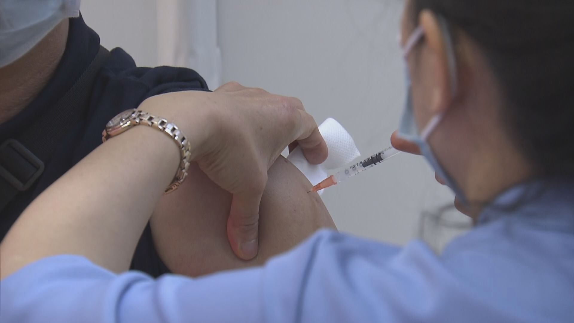 陳肇始料到八、九月新冠疫苗接種率達五成或以上