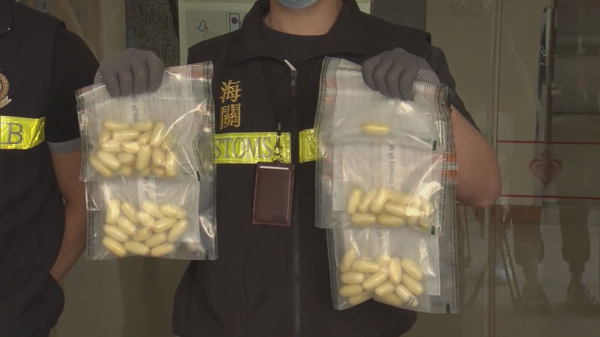 外籍男迪拜飛抵香港 海關揭體內藏2.2公斤可卡因
