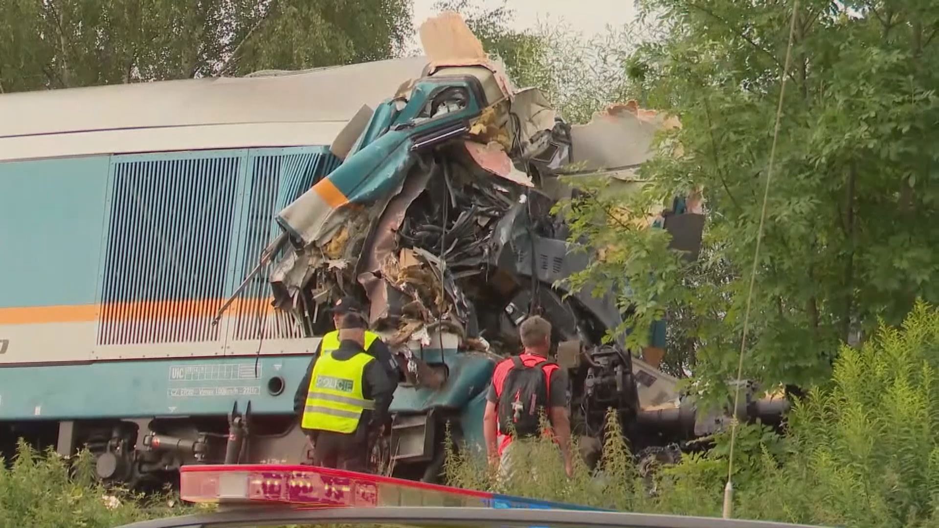 捷克西部火車相撞　最少三死多人傷