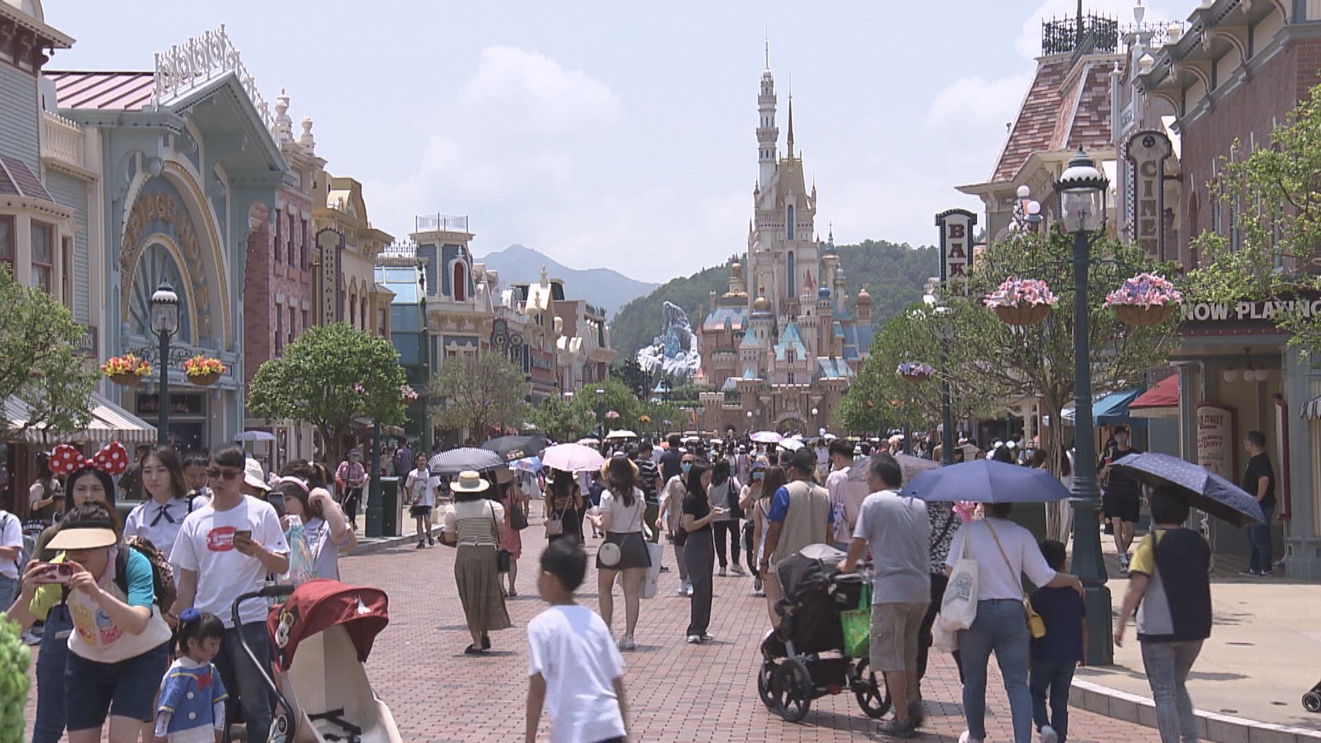 香港迪士尼2023財政年度淨虧損收窄至3.56億 今年首季錄盈利