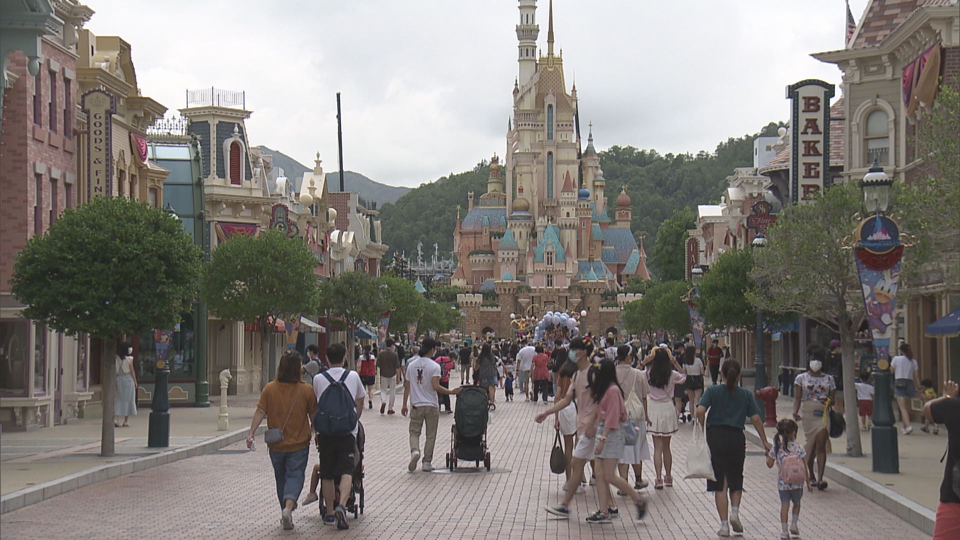 香港迪士尼樂園推新戶外匯演　慶祝落成15周年