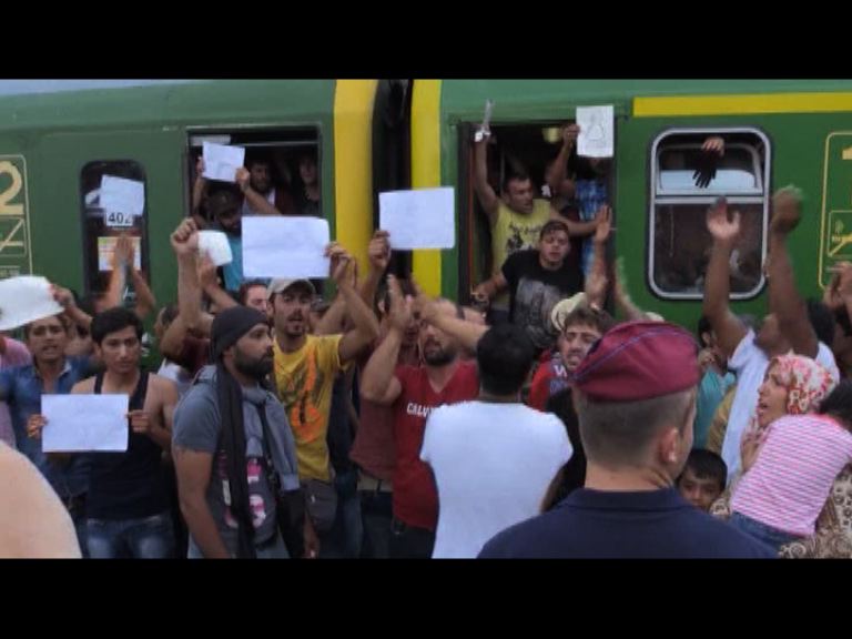 難民未能出境匈牙利與警對峙