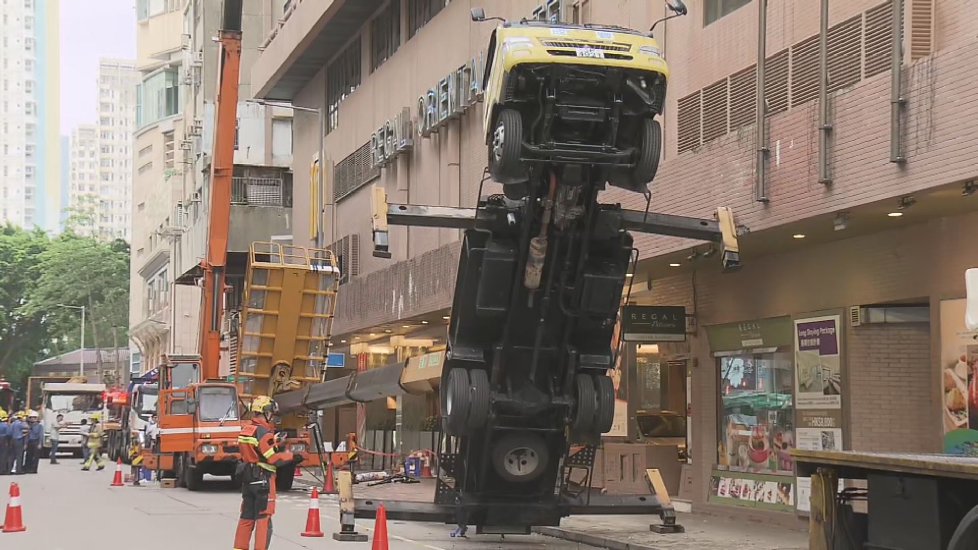 九龍城有拍攝場地塌升降台 初步8傷、其中1人昏迷