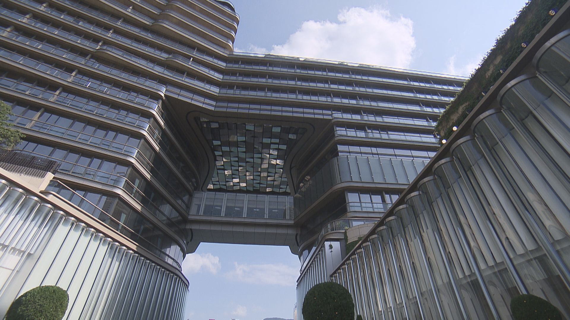 【抵押Victoria Dockside貸款】彭博:新世界擬用部分還再融資貸款
