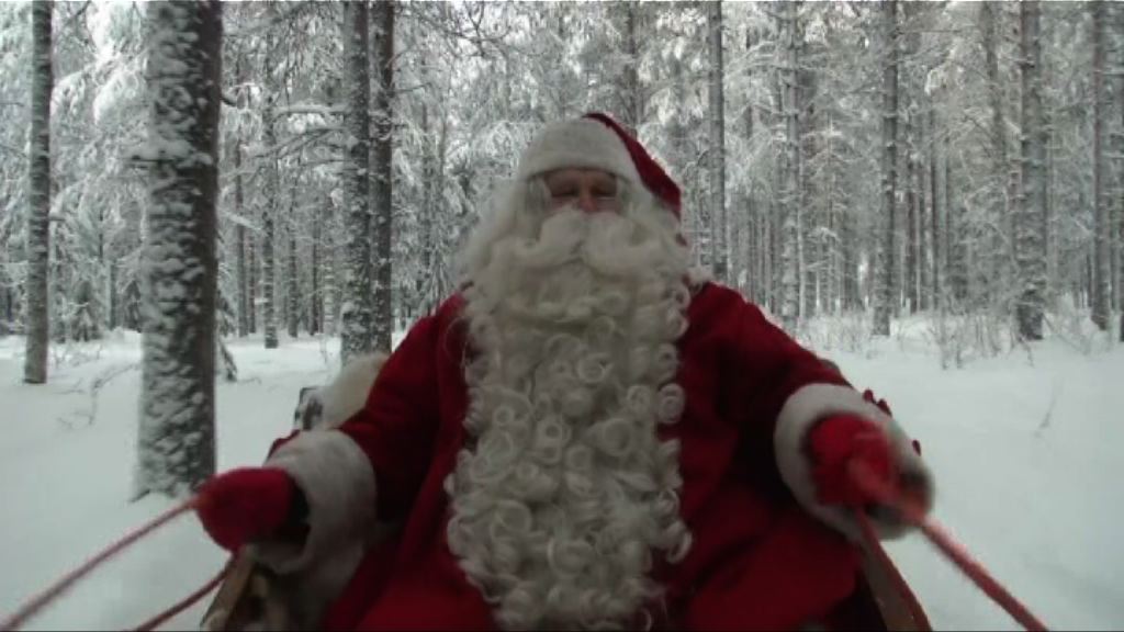 芬蘭聖誕老人準備派禮物