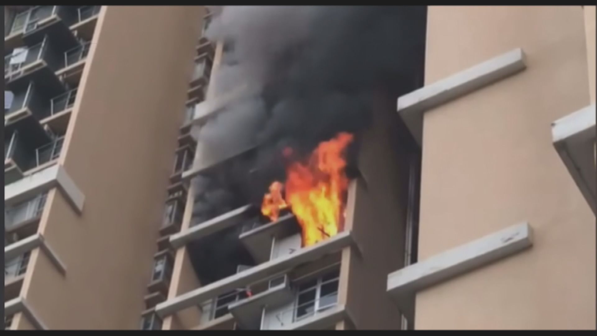 葵涌邨火警一度傳爆炸聲　約二百住客疏散無人傷