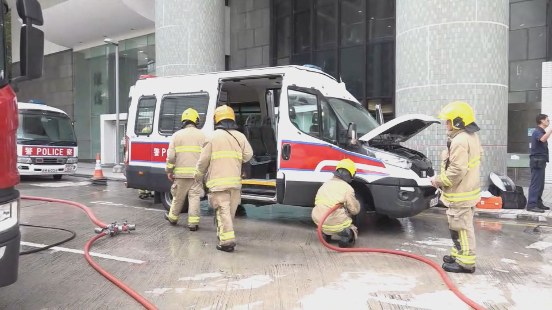 明愛醫院有警車冒煙無人傷