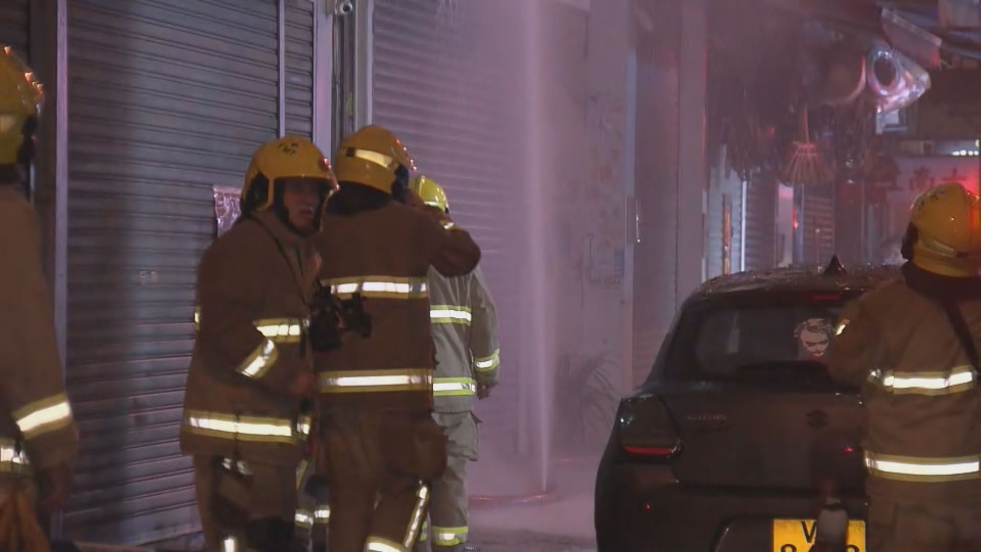 大角咀唐樓單位火警疏散約50人