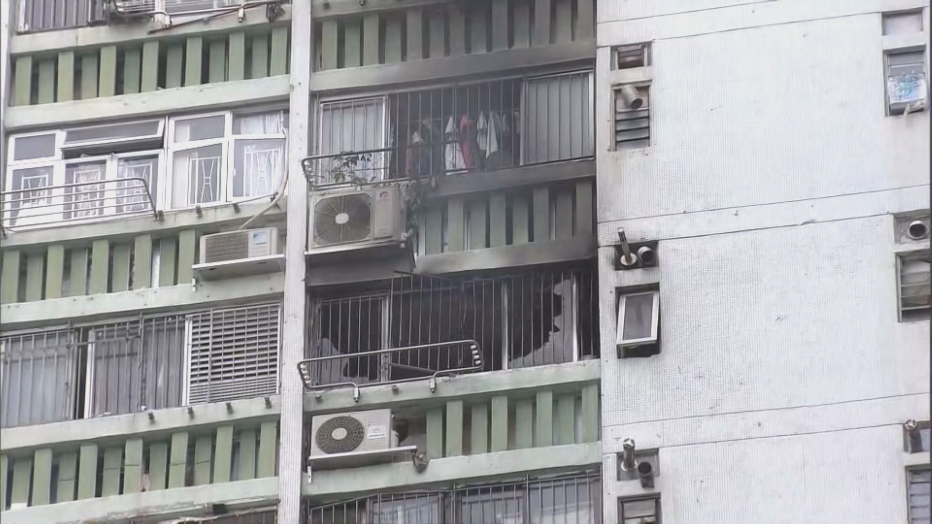 石圍角邨單位起火　男子疑逃生時墮樓亡　消防指起火原因有可疑