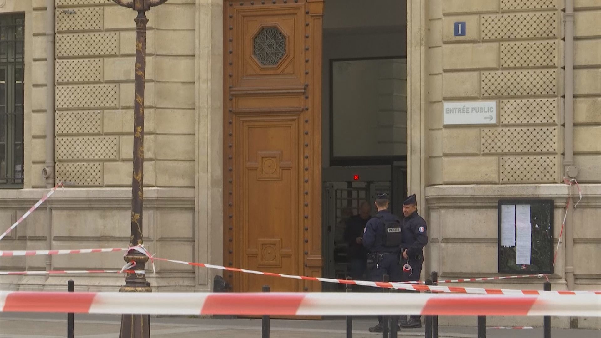 法國警總遇襲案　疑兇曾接觸極端主義者
