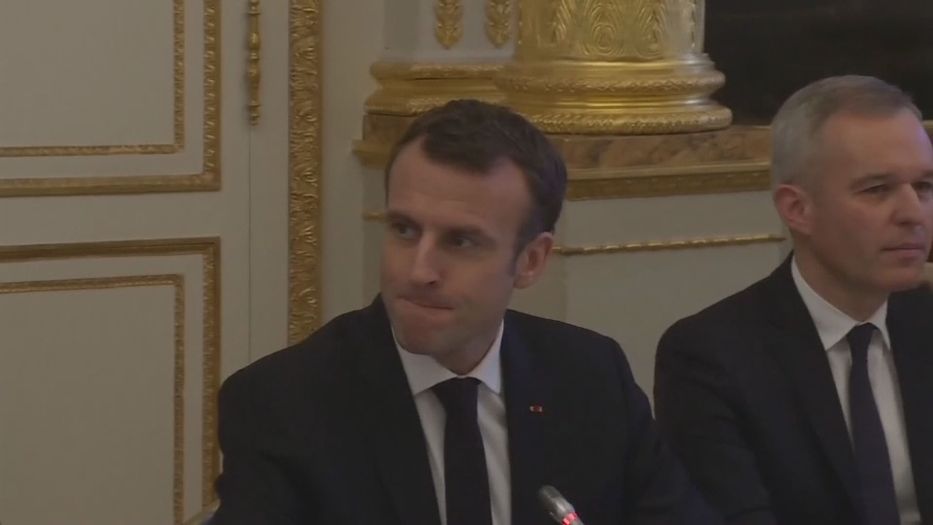 法國國民議會議員考慮提出不信任動議